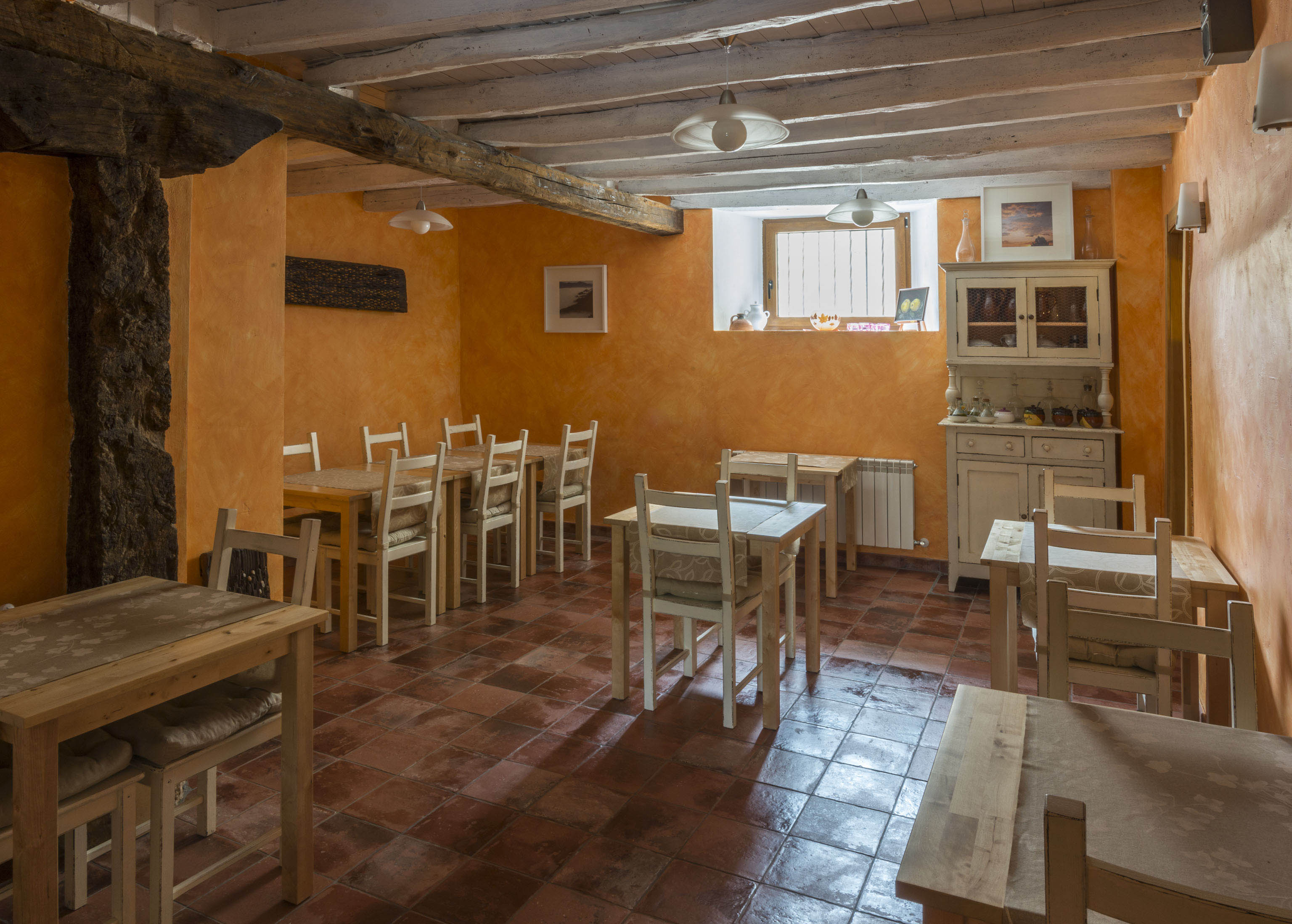 Comedor de la Nogala